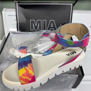 New MIA women’s sandals, size 7.5
